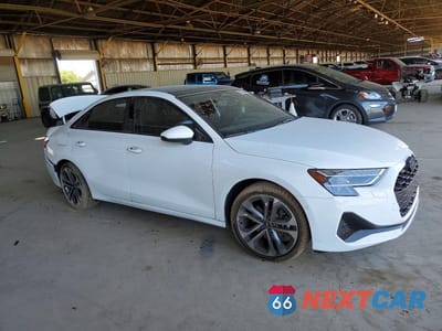 Czwarte zdjęcie samochodu z boku: 2026 AUDI A3 PREMIUM VIN:WAUGUDGY3TA038811 - miniatura