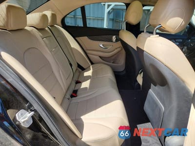 Zdjęcie 10 z 11 samochodu: 2015 MERCEDES-BENZ C 300 4MATIC VIN:55SWF4KB8FU084253 - miniatura