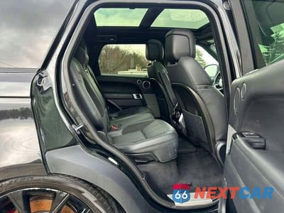 Piąte zdjęcie samochodu w środku: 2020 LAND ROVER RANGE ROVER SPORT HST VIN:SALWS2RU2LA738718 - miniatura