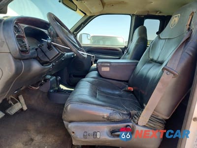Zdjęcie 7 z 12 samochodu: 2001 DODGE RAM 2500 VIN:1B7KF23691J573252 - miniatura