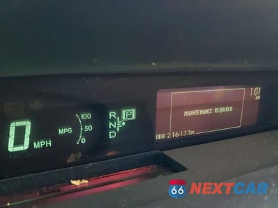 Zdjęcie 9 z 13 samochodu: 2012 TOYOTA PRIUS TWO VIN:JTDKN3DU6C5406851 - miniatura