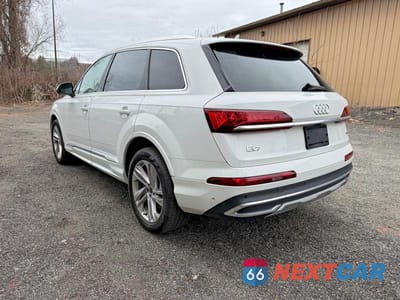 Trzecie zdjęcie samochodu z tyłu: 2021 AUDI Q7 PREMIUM PLUS VIN:WA1LXAF71MD017482 - miniatura