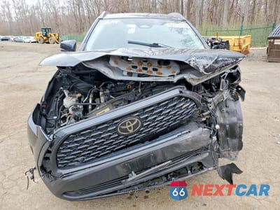 Piąte zdjęcie samochodu w środku: 2024 TOYOTA COROLLA CROSS LE VIN:7MUCAAAG7RV096334 - miniatura