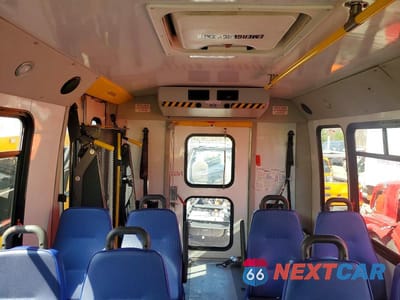Zdjęcie 6 z 10 samochodu: 2018 FORD ECONOLINE E450 SUPER DUTY CUTAWAY VAN VIN:1FDFE4FS9JDC36258 - miniatura