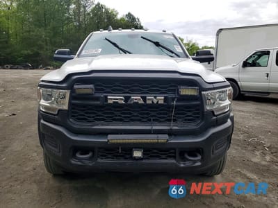 Piąte zdjęcie samochodu w środku: 2021 RAM 5500 VIN:3C7WRNFL9MG592050 - miniatura