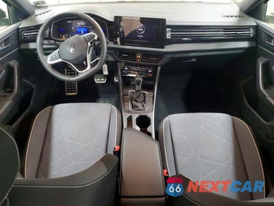 Zdjęcie 8 z 11 samochodu: 2025 VOLKSWAGEN JETTA SPORT VIN:3VWBX7BU7SM073537 - miniatura