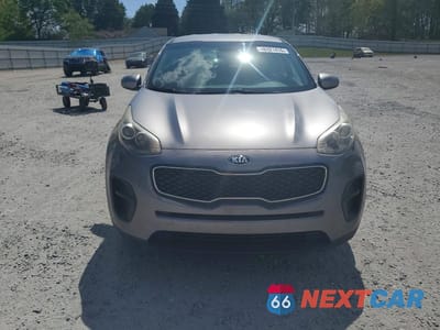 Piąte zdjęcie samochodu w środku: 2019 KIA SPORTAGE LX VIN:KNDPM3AC3K7549019 - miniatura