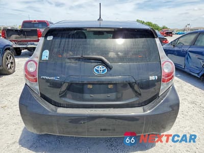 Zdjęcie 6 z 12 samochodu: 2013 TOYOTA PRIUS C THREE VIN:JTDKDTB33D1538519 - miniatura
