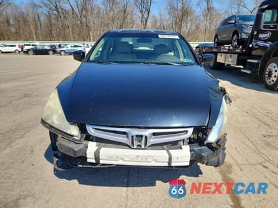 Piąte zdjęcie samochodu w środku: 2004 HONDA ACCORD EX VIN:1HGCM66524A046230 - miniatura