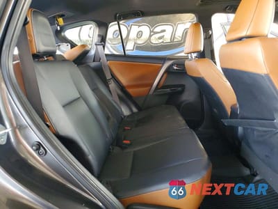 Zdjęcie 10 z 12 samochodu: 2018 TOYOTA RAV4 SE VIN:JTMNFREV7JJ150762 - miniatura