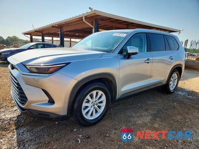 2024 TOYOTA GRAND HIGHLANDER XLE 5TDAAAA5XRS002883 - główne zdjęcie licytacji z USA - miniatura