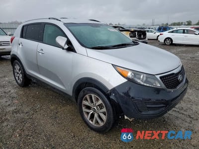 Czwarte zdjęcie samochodu z boku: 2014 KIA SPORTAGE LX VIN:KNDPB3AC5E7547430 - miniatura