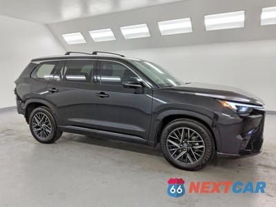 Czwarte zdjęcie samochodu z boku: 2025 LEXUS TX 350 PREMIUM VIN:5TDAAAB61SS038734 - miniatura