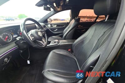 Zdjęcie 11 z 14 samochodu: 2019 MERCEDES-BENZ E 300 4MATIC VIN:WDDZF4KB2KA573612 - miniatura