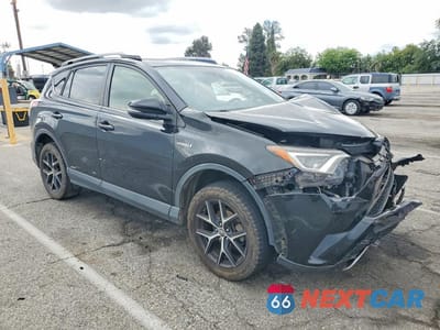 Czwarte zdjęcie samochodu z boku: 2018 TOYOTA RAV4 HV SE VIN:JTMJJREV9JD199442 - miniatura