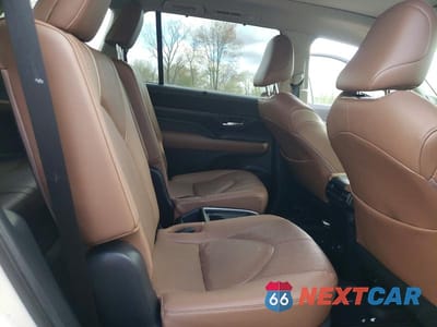 Zdjęcie 11 z 14 samochodu: 2024 TOYOTA GRAND HIGHLANDER PLATINUM VIN:5TDAAAB5XRS046123 - miniatura