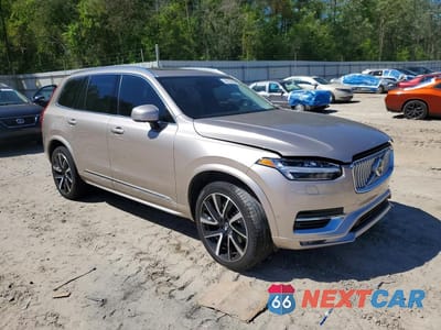 Czwarte zdjęcie samochodu z boku: 2024 VOLVO XC90 PLUS VIN:YV4062JEXR1209142 - miniatura