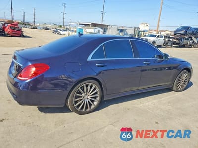 Trzecie zdjęcie samochodu z tyłu: 2015 MERCEDES-BENZ S 550 VIN:WDDUG8CB4FA169505 - miniatura