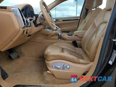 Zdjęcie 7 z 13 samochodu: 2016 PORSCHE CAYENNE S VIN:WP1AB2A22GLA94898 - miniatura