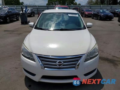 Piąte zdjęcie samochodu w środku: 2013 NISSAN SENTRA S VIN:3N1AB7AP4DL720156 - miniatura
