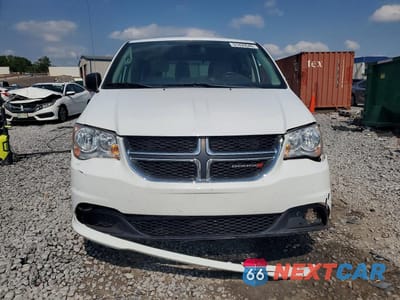 Piąte zdjęcie samochodu w środku: 2019 DODGE GRAND CARAVAN SE VIN:2C4RDGBG8KR586468 - miniatura
