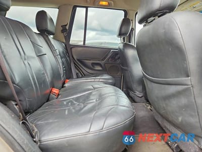 Zdjęcie 10 z 12 samochodu: 2003 JEEP GRAND CHEROKEE VIN:1J4GW48S33C509023 - miniatura