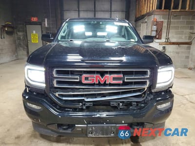 Piąte zdjęcie samochodu w środku: 2018 GMC SIERRA K1500 VIN:1GTV2LEH3JZ361509 - miniatura