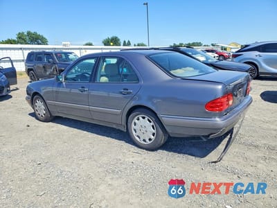 Drugie zdjęcie samochodu z przodu: 1997 MERCEDES-BENZ E 320 VIN:WDBJF55F5VA403159 - miniatura