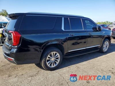 Trzecie zdjęcie samochodu z tyłu: 2021 GMC YUKON XL C1500 SLT VIN:1GKS1GKD1MR268821 - miniatura