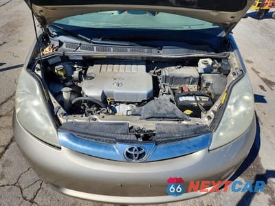 Zdjęcie 12 z 13 samochodu: 2010 TOYOTA SIENNA XLE LIMITED VIN:5TDYK4CC5AS291345 - miniatura