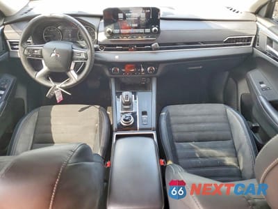 Zdjęcie 8 z 11 samochodu: 2023 MITSUBISHI OUTLANDER SE VIN:JA4J3UA85PZ016377 - miniatura