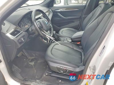 Zdjęcie 7 z 12 samochodu: 2016 BMW X1 XDRIVE28I VIN:WBXHT3C39G5E56356 - miniatura