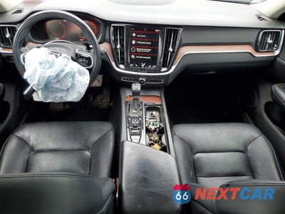 Zdjęcie 8 z 12 samochodu: 2021 VOLVO S60 T5 MOMENTUM VIN:7JR102TZ0MG118297 - miniatura