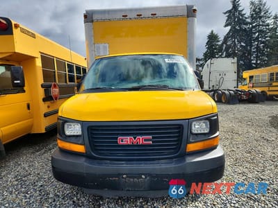 Piąte zdjęcie samochodu w środku: 2011 GMC SAVANA BOX TRUCK VIN:1GD374CG8B1100039 - miniatura
