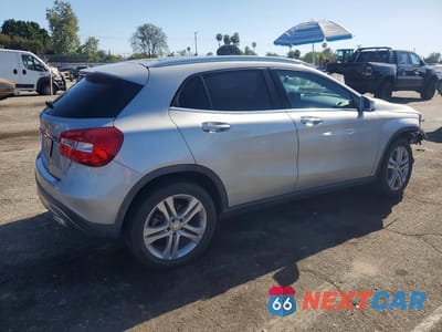 Trzecie zdjęcie samochodu z tyłu: 2017 MERCEDES-BENZ GLA 250 VIN:WDCTG4EB9HJ327071 - miniatura