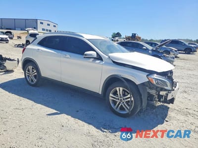 Czwarte zdjęcie samochodu z boku: 2020 MERCEDES-BENZ GLA 250 VIN:W1NTG4EB5LU030675 - miniatura
