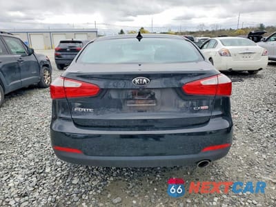 Zdjęcie 6 z 12 samochodu: 2016 KIA FORTE EX VIN:KNAFZ4A84G5551408 - miniatura