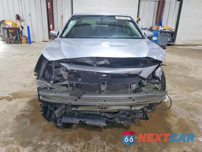 Piąte zdjęcie samochodu w środku: 2019 SUBARU LEGACY 2.5I PREMIUM VIN:4S3BNAF64K3004260 - miniatura