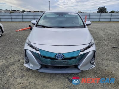 Piąte zdjęcie samochodu w środku: 2017 TOYOTA PRIUS PRIME ADVANCED VIN:JTDKARFP1H3001683 - miniatura