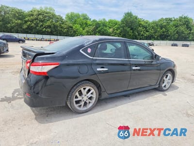 Trzecie zdjęcie samochodu z tyłu: 2015 NISSAN SENTRA SR VIN:3N1AB7AP6FY278843 - miniatura