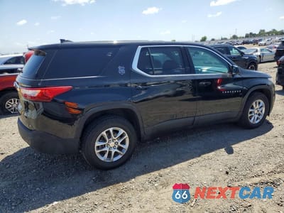 Trzecie zdjęcie samochodu z tyłu: 2019 CHEVROLET TRAVERSE LS VIN:1GNEVFKW4KJ157367 - miniatura