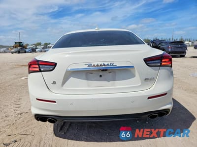 Zdjęcie 6 z 13 samochodu: 2021 MASERATI GHIBLI S VIN:ZAM57YSA0M1357650 - miniatura