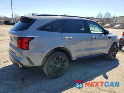 Trzecie zdjęcie samochodu z tyłu: 2023 KIA SORENTO SX PRESTIGE VIN:5XYRKDLF2PG210886 - miniatura