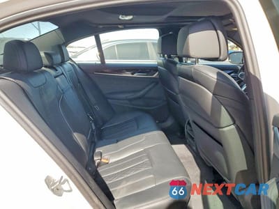 Zdjęcie 10 z 12 samochodu: 2023 BMW 540 I VIN:WBA53BJ05PCN61775 - miniatura