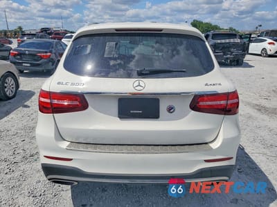 Zdjęcie 6 z 13 samochodu: 2019 MERCEDES-BENZ GLC 300 4MATIC VIN:WDC0G4KB8KV185075 - miniatura