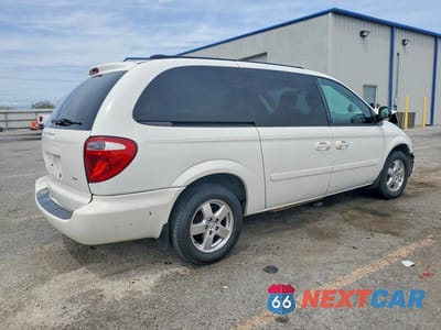 Trzecie zdjęcie samochodu z tyłu: 2005 DODGE GRAND CARAVAN SXT VIN:2D8GP44L35R271834 - miniatura