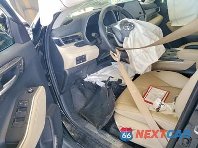 Zdjęcie 8 z 11 samochodu: 2025 TOYOTA HIGHLANDER LIMITED VIN:5TDKDRAH0SS558078 - miniatura