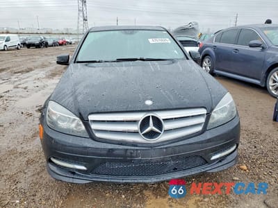 Piąte zdjęcie samochodu w środku: 2011 MERCEDES-BENZ C 300 4MATIC VIN:WDDGF8BB6BR181166 - miniatura