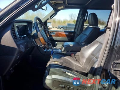 Zdjęcie 7 z 13 samochodu: 2013 LINCOLN NAVIGATOR VIN:5LMJJ2J5XDEL05045 - miniatura