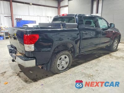 Trzecie zdjęcie samochodu z tyłu: 2013 TOYOTA TUNDRA GRADE VIN:5TFDW5F11DX303170 - miniatura